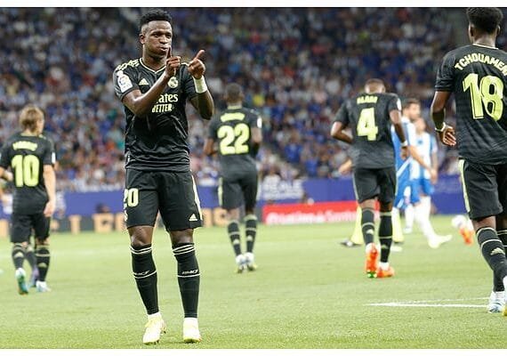 vinicius-sube-la-apuesta