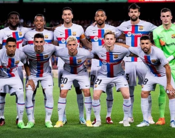 los-siete-futbolistas-que-barcelona-busca-sacar-del-club-en-la-recta-final-del-mercado-de-fichajes