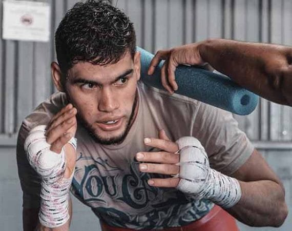 gilberto-“zurdo”-ramirez-afirmo-que-va-a-vengar-a-canelo-–-solo-boxeo