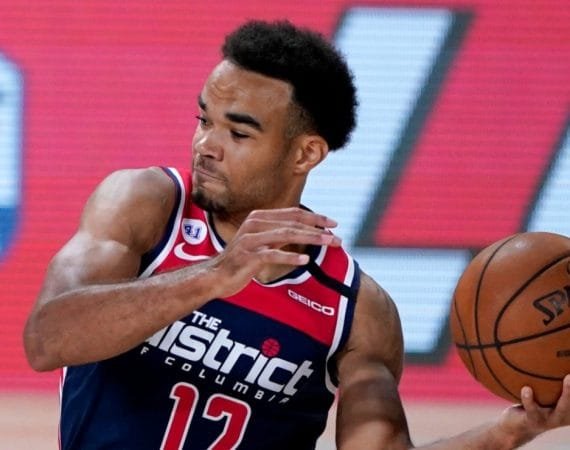 el-nuevo-jugador-que-firmo-contrato-con-warriors-y-podria-ser-companero-de-curry-en-la-nba-2022-23