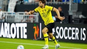 el-barcelona-cierra-un-mercado-revolucionario