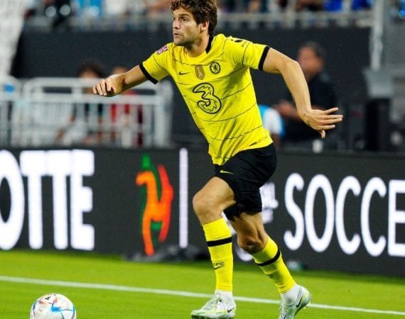 el-barcelona-cierra-un-mercado-revolucionario