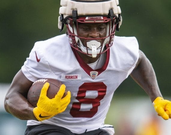 brian-robinson-jr.,-de-los-commanders-de-washington,-recibio-un-disparo-en-un-presunto-intento-de-robo,-dice-la-policia