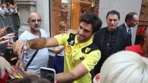 probable-cambio-de-motor-para-carlos-sainz-en-monza