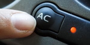 los-tres-fallos-mas-frecuentes-del-aire-acondicionado-del-coche