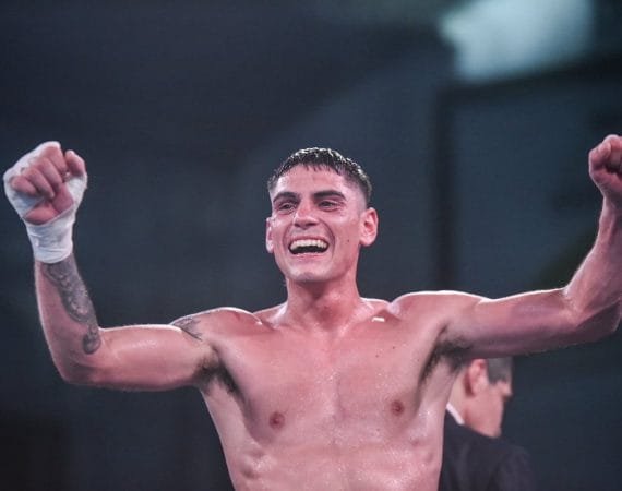 claudio-daneff-se-vengo-de-nicolas-andino-en-una-solida-actuacion-en-canuelas-–-solo-boxeo