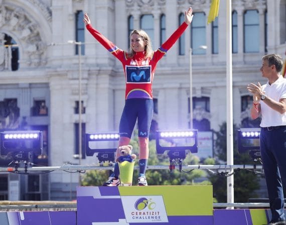 van-vleuten-conquista-el-triplete-giro,-tour-y-vuelta