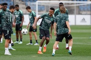 militao-y-odriozola-vuelven-al-grupo-antes-del-rb-leipzig