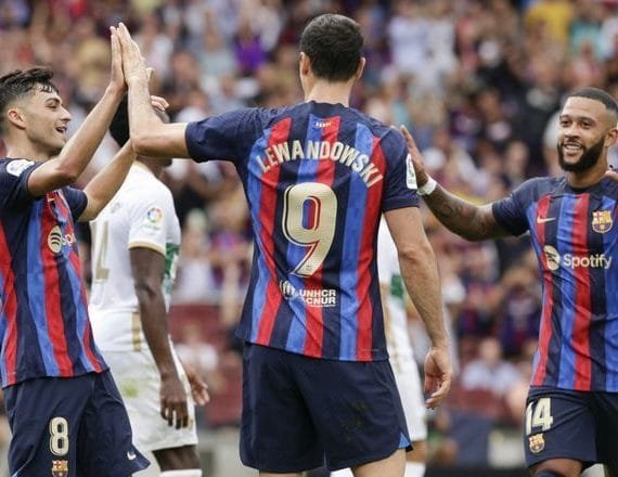 el-barca-dormira-lider