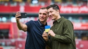 andriy-shevchenko-y-robert-lewandowski-se-unen-por-la-paz-en-ucrania
