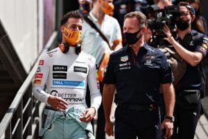 horner:-“si-estuviese-en-alpine-ficharia-a-ricciardo-para-2023”