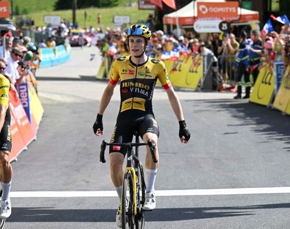 jumbo-visma-buscara-un-cierre-monumental-en-lombardia-con-vingegaard