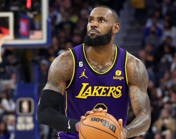 noticias-nba:-el-blooper-de-lebron,-el-debut-de-campazzo-y-mas