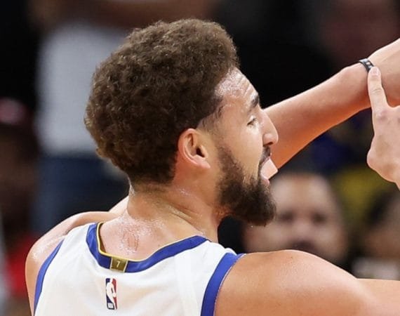 curry-lo-paro:-estrella-de-warriors-iba-a-pelear-y-termino-expulsada-por-primera-vez-en-759-juegos