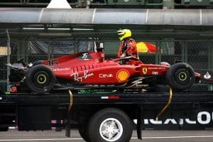 charles-leclerc:-“no-creo-que-el-accidente-comprometa-el-fin-de-semana,-tenemos-piezas-suficientes-para-no-penalizar”