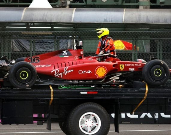 charles-leclerc:-“no-creo-que-el-accidente-comprometa-el-fin-de-semana,-tenemos-piezas-suficientes-para-no-penalizar”