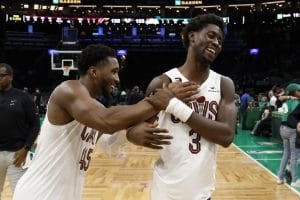 mitchell-y-levert-logran-en-el-garden-un-imposible-de-la-nba