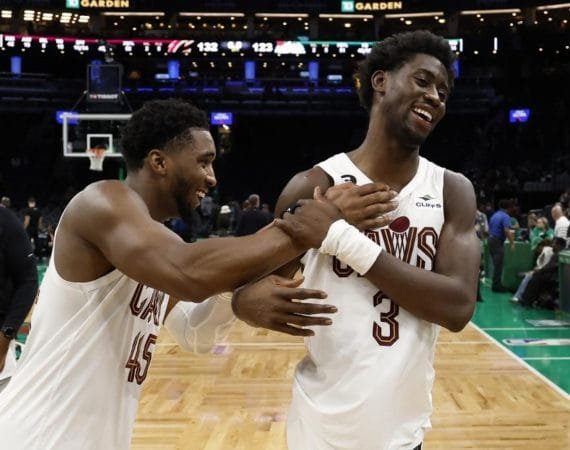 mitchell-y-levert-logran-en-el-garden-un-imposible-de-la-nba