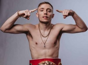 sunny-edwards-retiene-ante-felix-alvarado-–-solo-boxeo