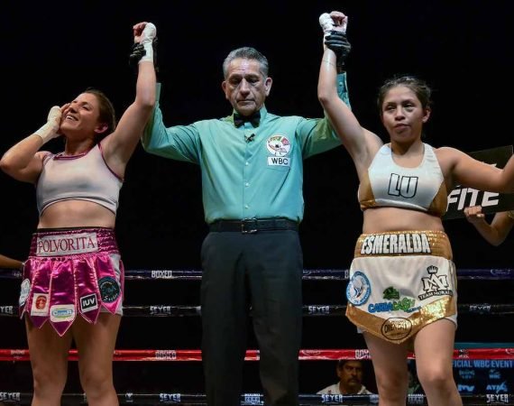 empatan-polvorita-salinas-y-pelusa-gaona-en-funcion-de-acapulco-–-solo-boxeo