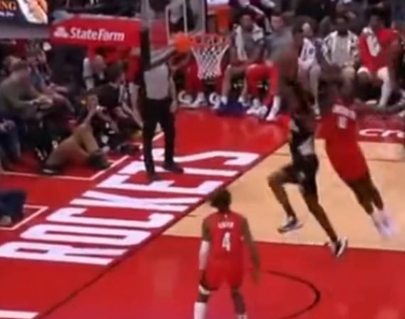 show-taponador-de-usman-garuba-con-los-rockets-con-una-aplaudida-&apos;chapa&apos;-a-paul-george