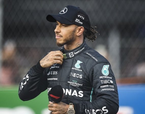 marko:-“hamilton-volvera-a-ganar-en-2023”