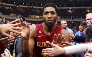 noticias-nba:-donovan-mitchell-anota-71-puntos,-lebron-alcanza-record-de-jordan-y-mas