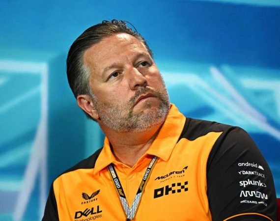 zak-brown-fija-una-nueva-fecha-objetivo-para-mclaren