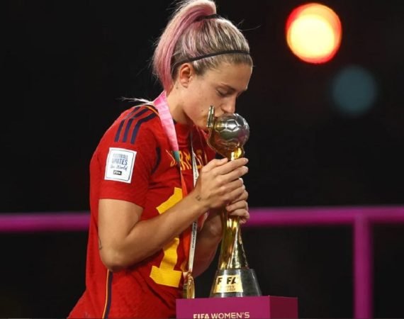 alexia-putellas,-campeona-del-mundo,-afirma-que-“la-fifa-deberia-tomar-nota”-de-los-problemas-del-futbol-femenino